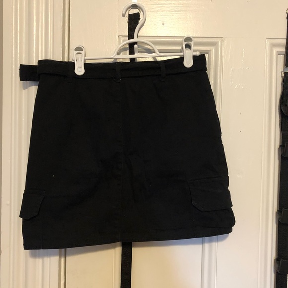 Urban Heritage black utility mini skirt - Picture 3 of 4